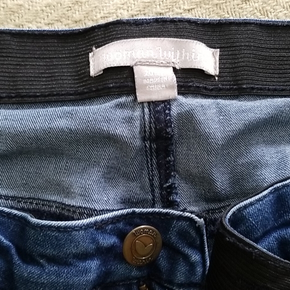 Jeans - Picture 2 of 4